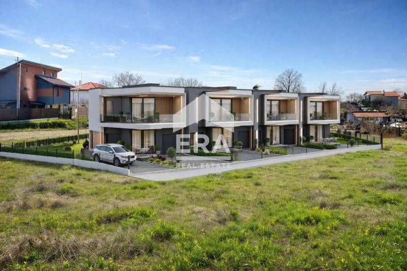 Парцел с ПУП в кв. Изгрев, подходящ за къща или редови къщи