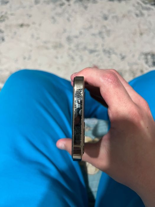 Продаю iPhone 12 Pro