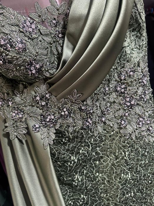 Vand rochie de seara