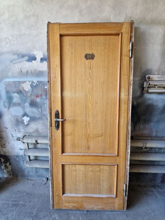 Продам межкомнатные двери
