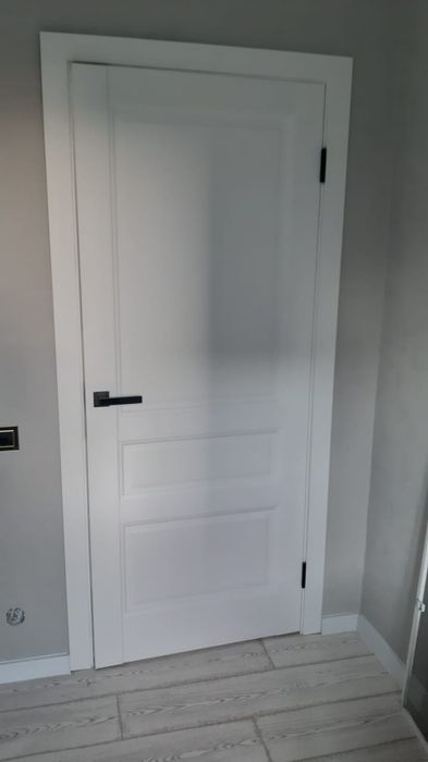 Установка двери.