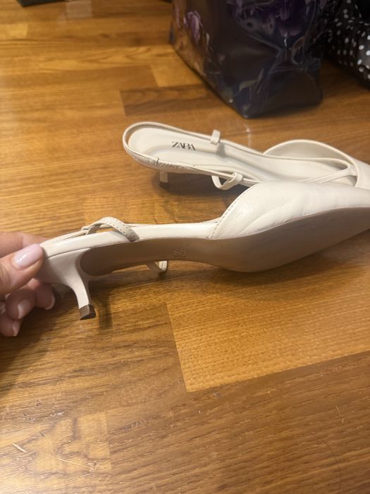 pantofi Zara 39 piele  naturala