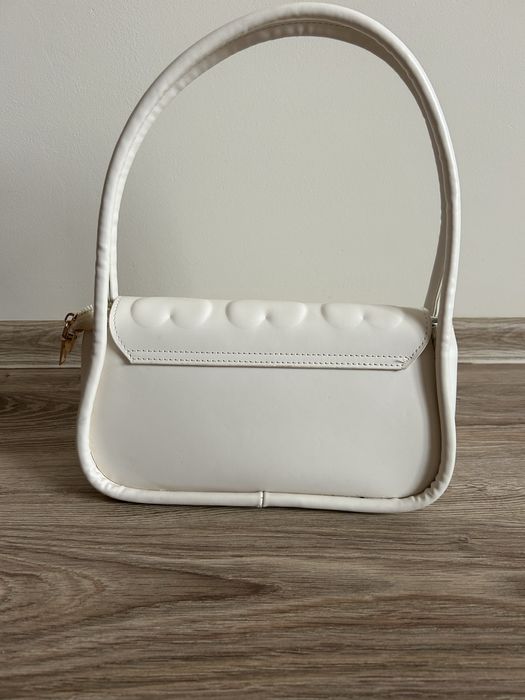 Дамска чанта със сърца