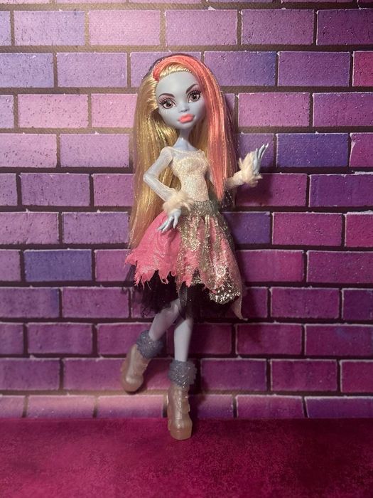 Abbey Ghouls Rule monster high