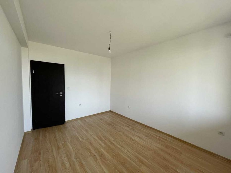 Продава се Двустаен апартамент в Пловдив, Кючук Париж - 65 кв.м за 1845 €/кв.м - Снимка #2