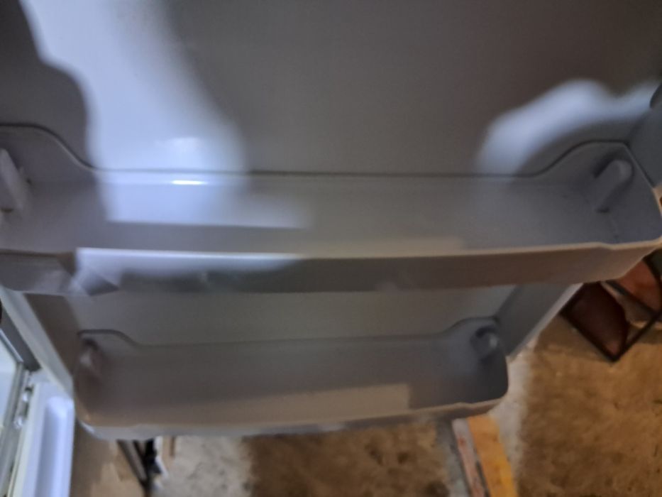 Холодильник Indesit