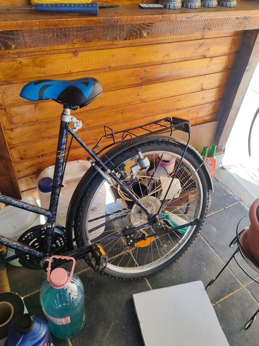 Vând bicicletă folosită