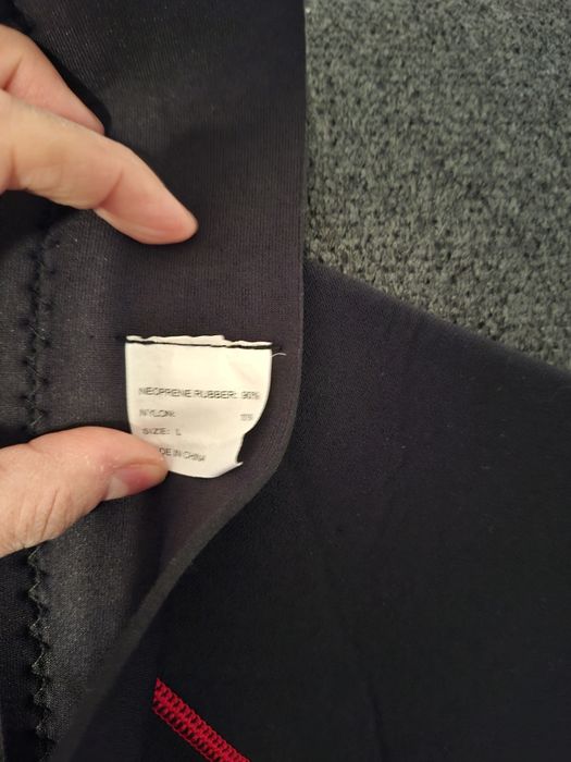 Costum neopren, scafandru, scufundari