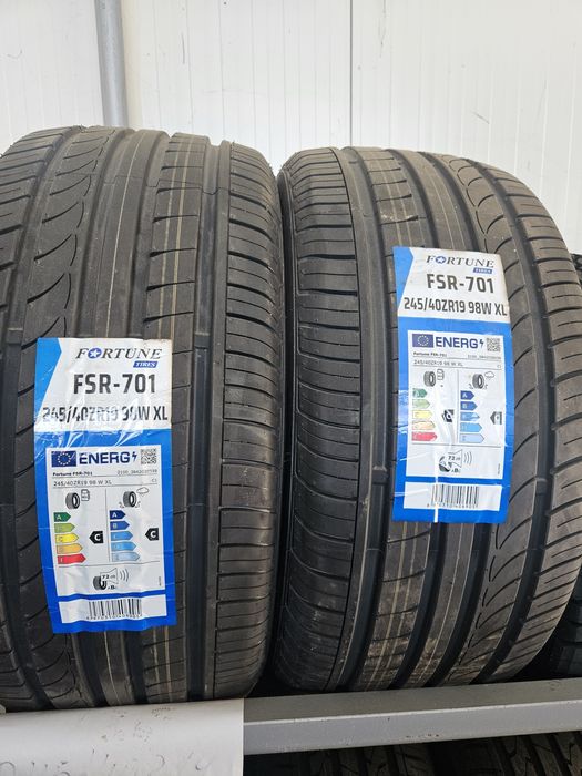 245/40R19 Fortune