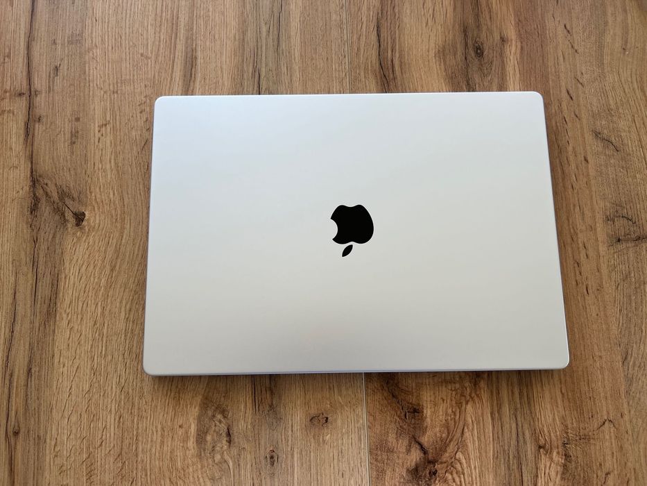 MacBook Pro 16" M4 MAX 16-CPU, 40-GPU, 48GB RAM, 1TB SSD