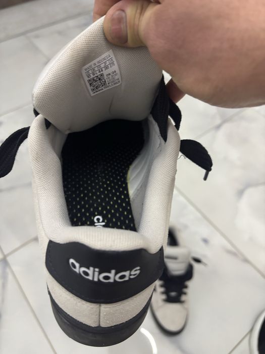 Adidasi adidas nr 44