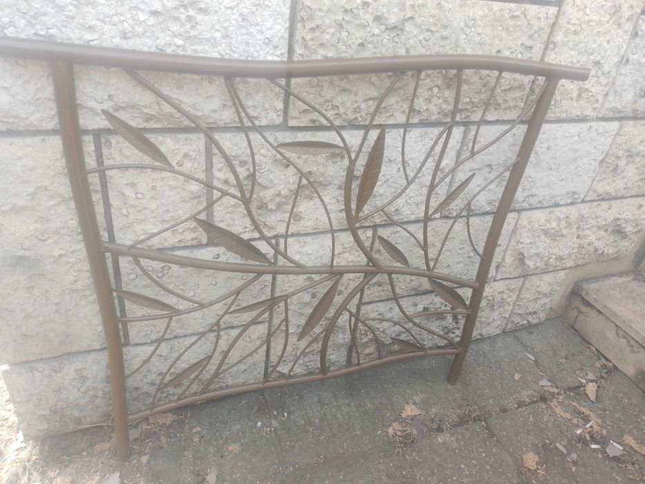 Парапети за стълбища и тераси от ковано желязо