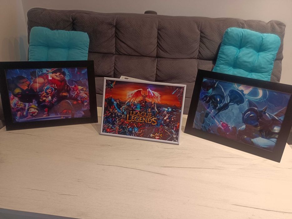 League of Legends продавам различни картини .