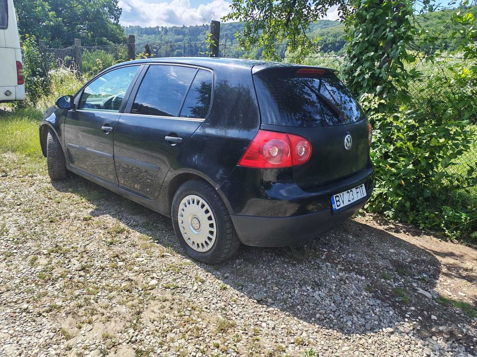 Mașină de vânzare ,Volkswagen Golf 5 ,an fabricație 2005 ,benzină 1.4