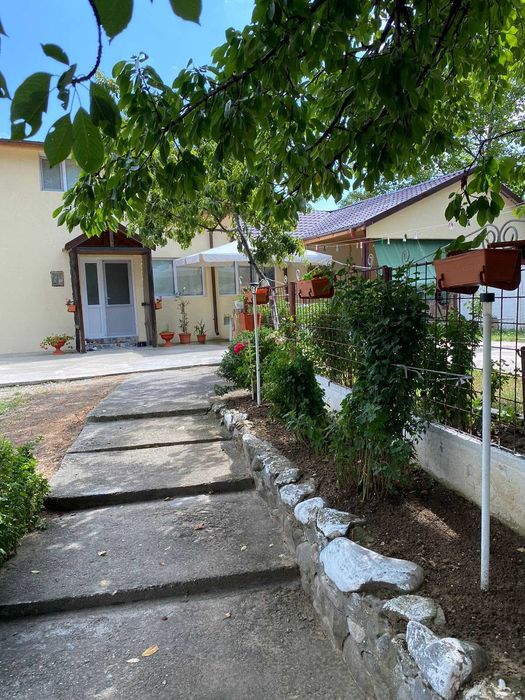Casa de vanzare