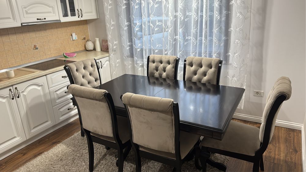 Masa extensibila cu 6 scaune