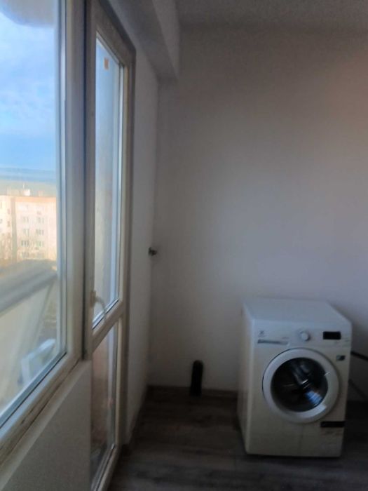 Продава се Двустаен апартамент в Разград, Орел - 58 кв.м за 967 €/кв.м - Снимка #2