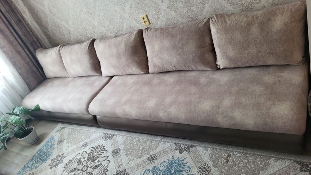 Продам диван в отличном состоянии