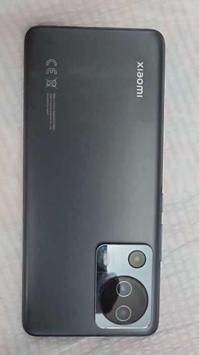 Продам Xiaomi 13 Lite