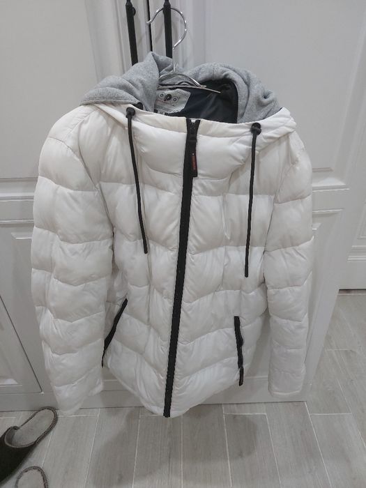 Продаётся куртка