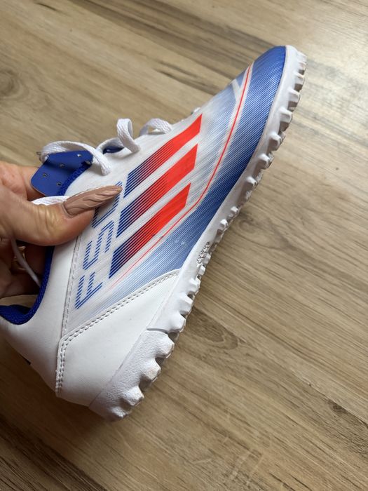 Оригинални стоножки Adidas F50 Club TF! 41 н