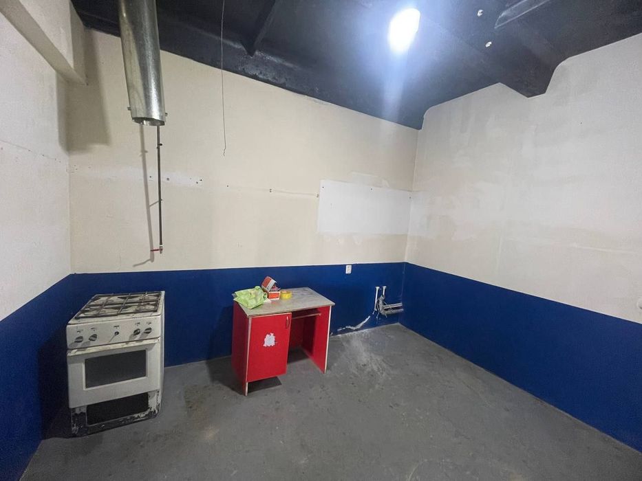 Помещение под Кондитерскую,Швейный цех,Склад с проживанием на алмазаре