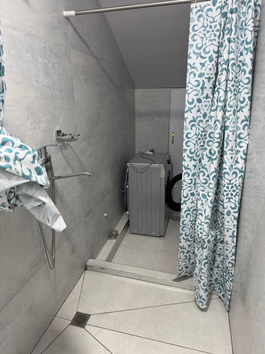 Студент кизлар учун квартира Беруний метро якинида