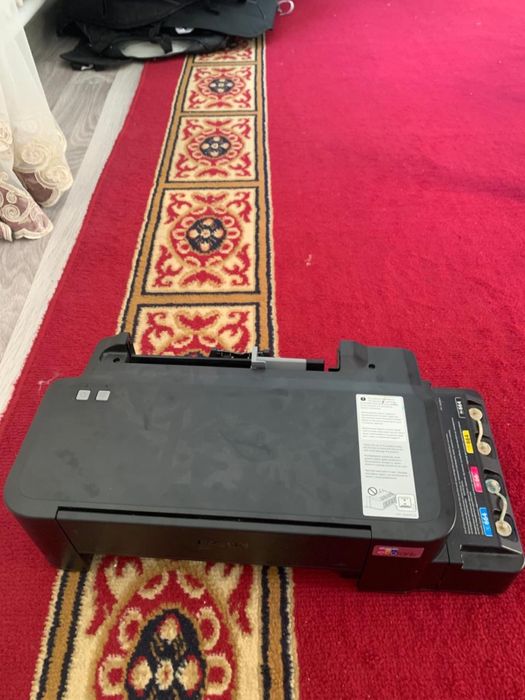 Срочна продам цветной принтер EPSON