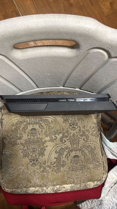 Playstation 4 slim