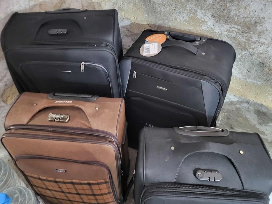 Черен  куфар голям