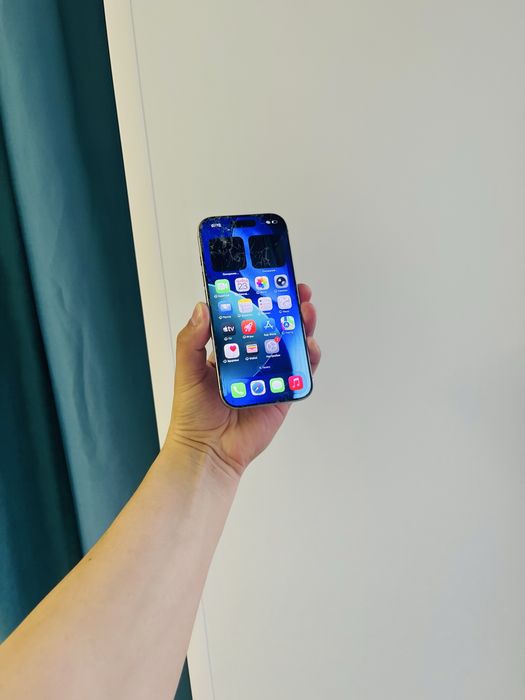 Iphone 16 Pro телефон айфон iphone