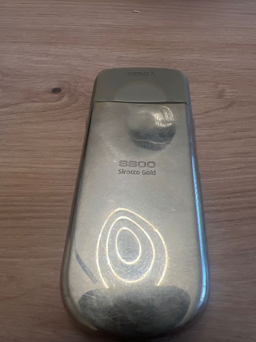 Телефон Nokia 8800
