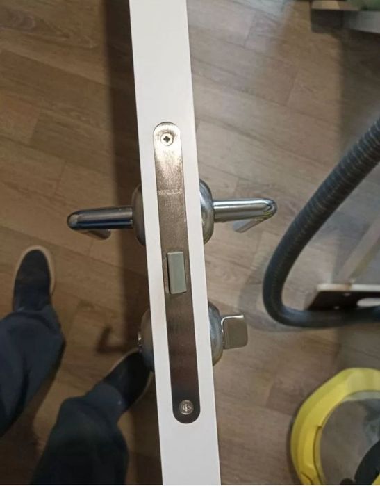 Установка дверей