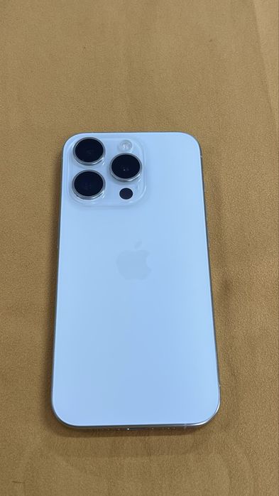 Продам Iphone 15pro
