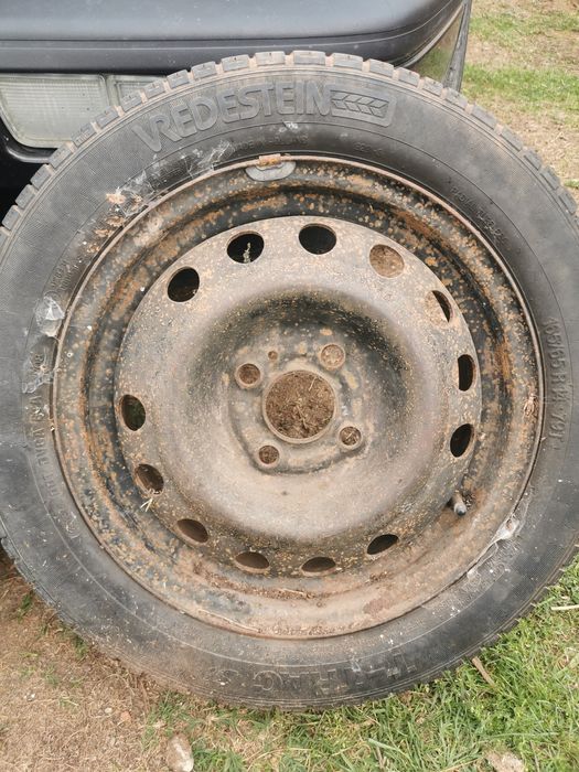 Гуми с джанти 165/65 R14