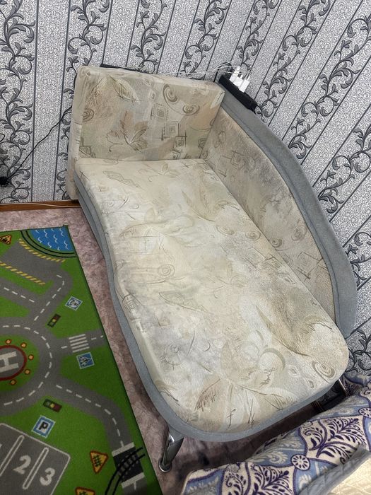 Диван подростковый