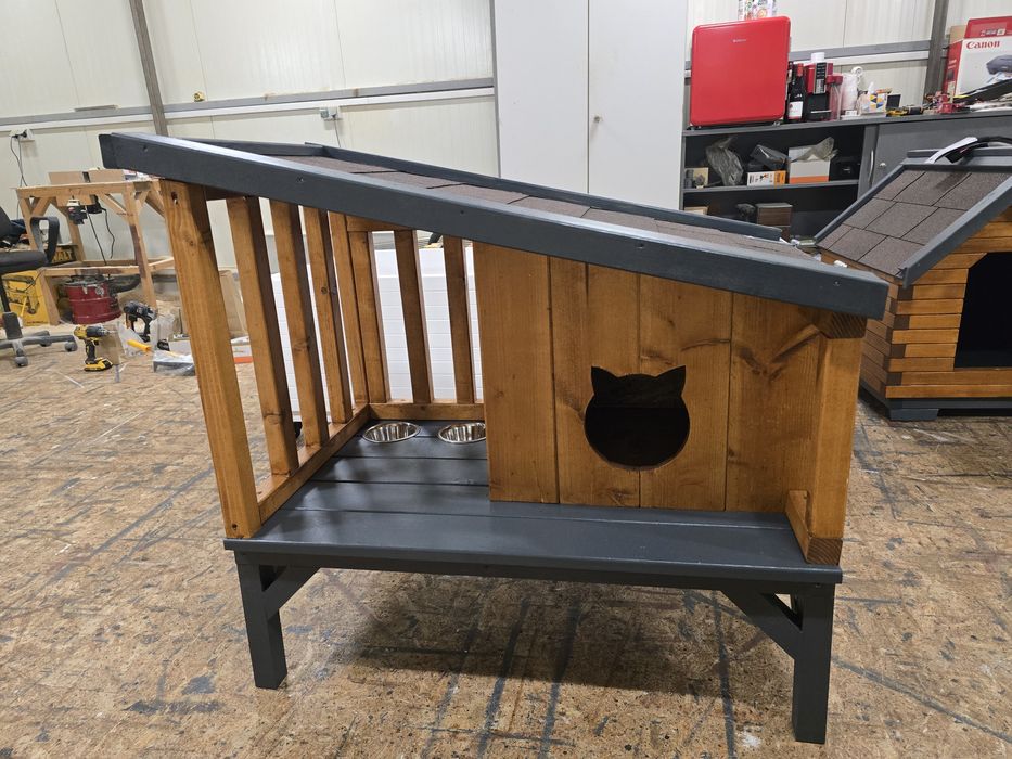 Casuta / cusca pisici cu terasa suspendata