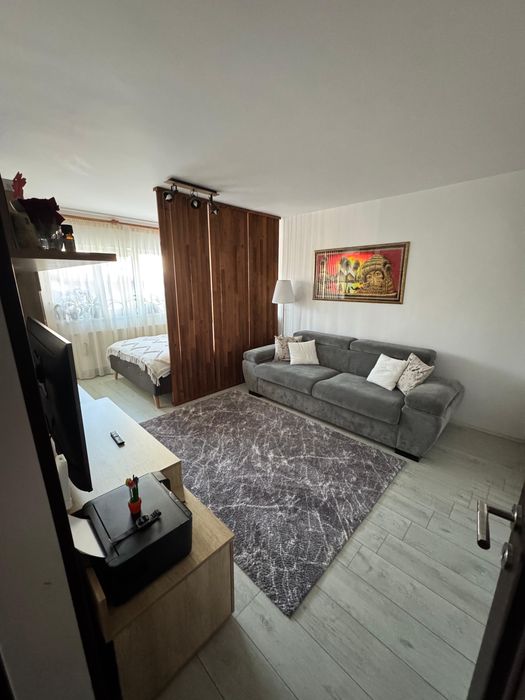 Vand apartament 2 camere decomandat,ultracentral