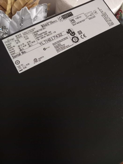 Vand pc pentru piese