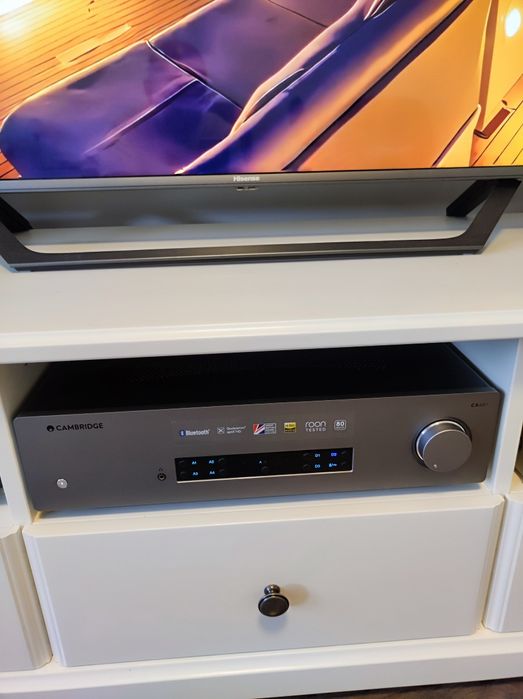 Усилвател Cambridge Audio CXA 81