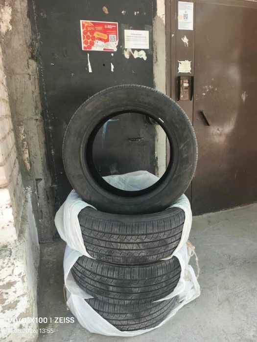 Шины 235/55R18.