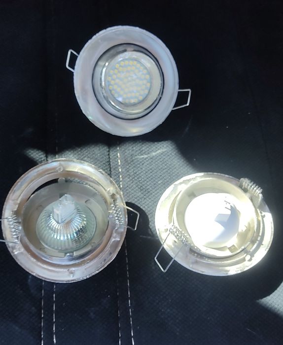 Споты на потолок 7 штук