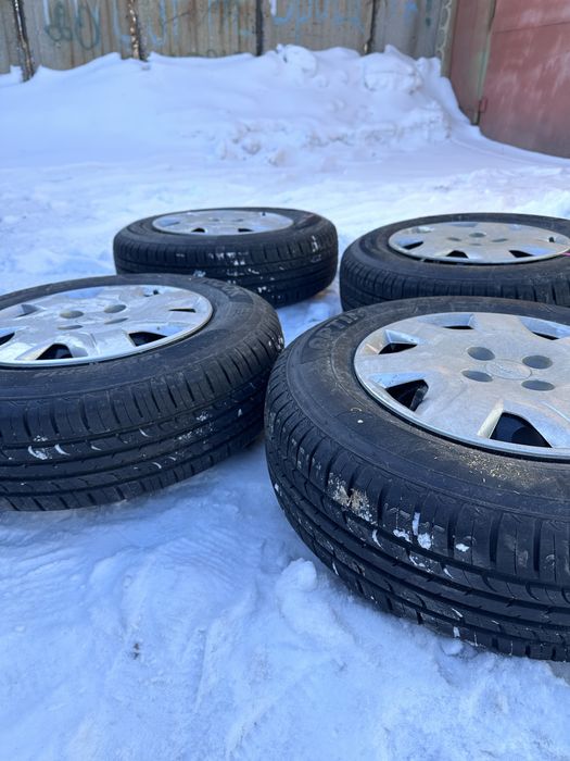 Продам комплект колес