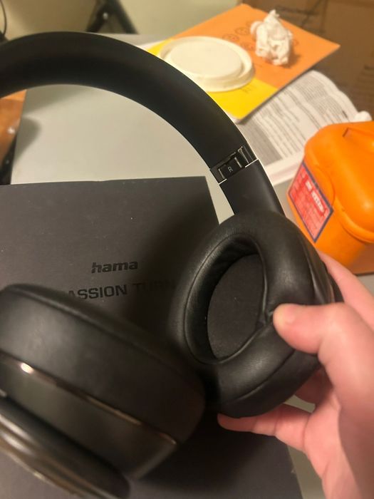 Vând căști hama pasion turn 200 de lei cumaparte anul trecut  wireless  298 de grame