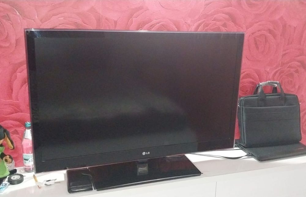 Продам телевизор