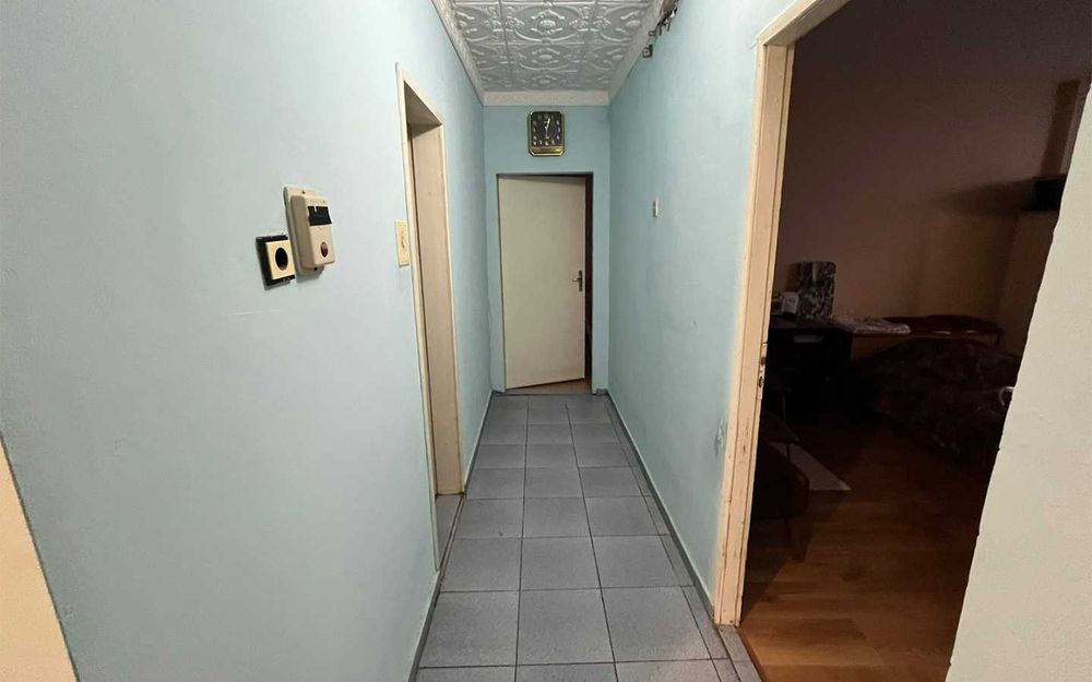 Продава се Тристаен апартамент в Търговище, Център - 104 кв.м за 1030 €/кв.м - Снимка #4