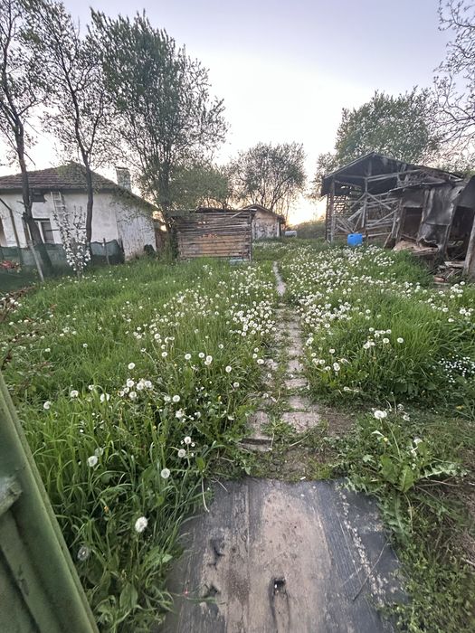 Продава къща София област гр Годеч
