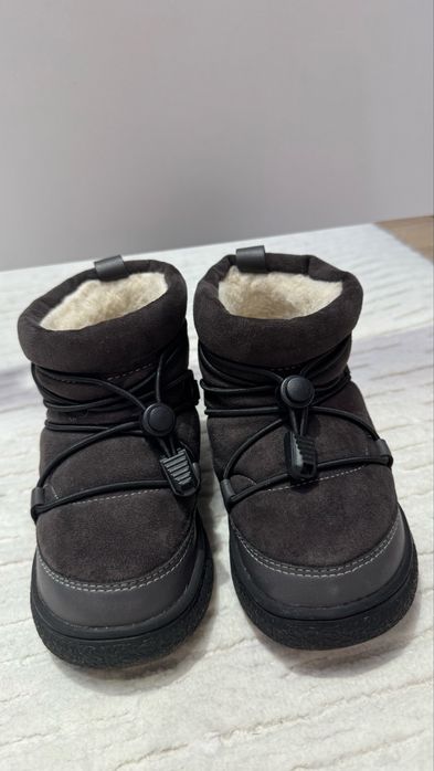 Продам детские зимние ботинки