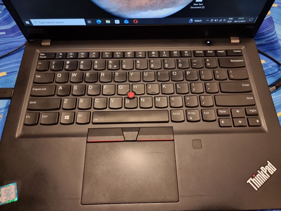 Laptop lenovo t490s