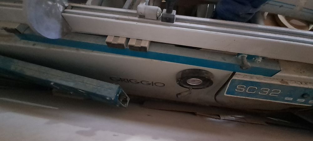 Продам форматно раскроечный станок.